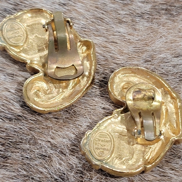 Vintage Christian Dior Gripoix Clip On Earrings - Picture 5 of 10